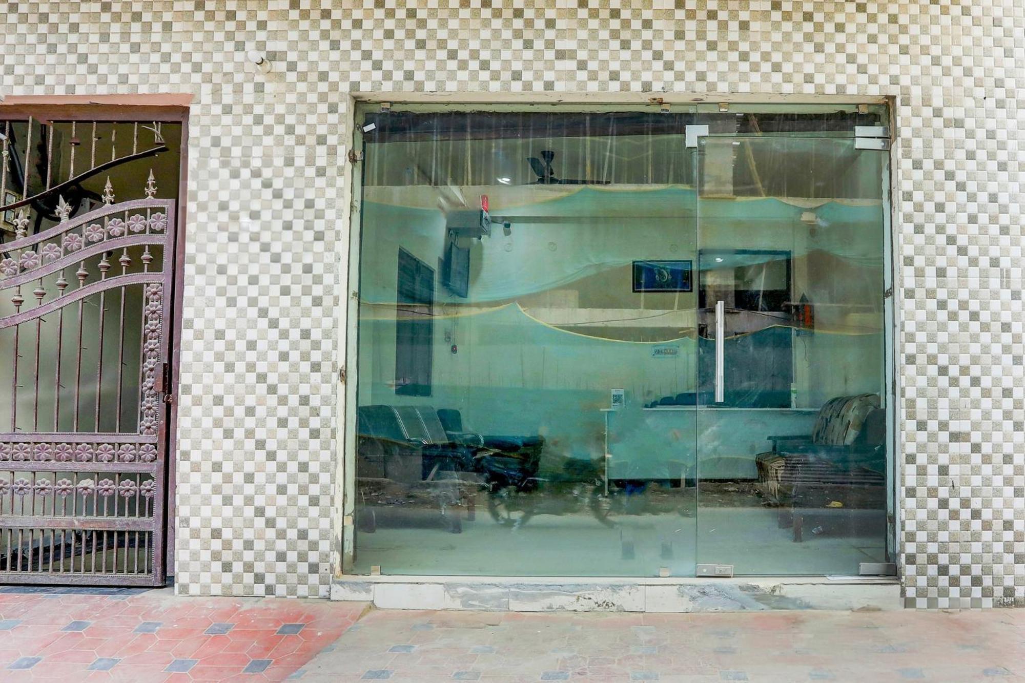 Hotel O Thirty Inns Noida Luaran gambar